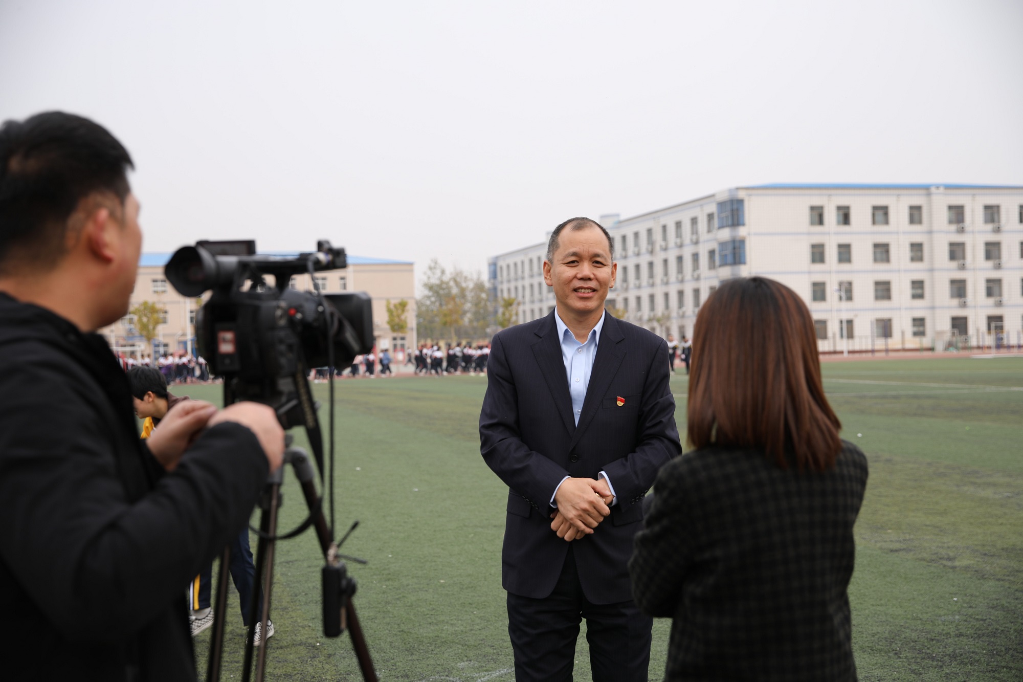 “多一张笑脸 多一份希望”携手同行,共筑未来| qy-千亿(球友会)官方网站走进青县一中